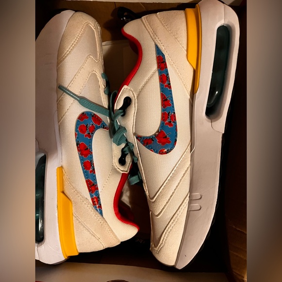 Nike Air Max GS Floral - Picture 1 of 1